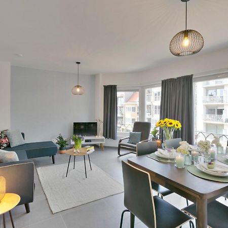 Charming Family Apartment Near The Beach De Panne Buitenkant foto